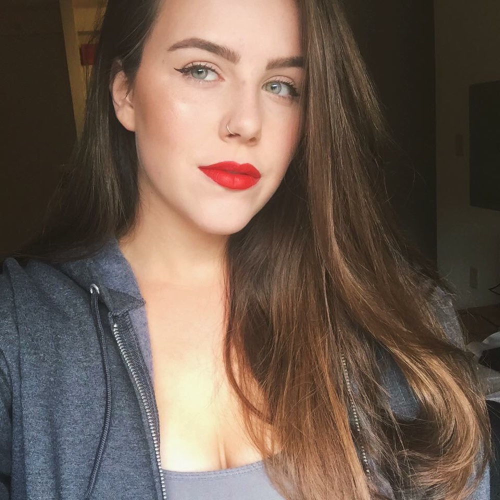 Meet your Posher, Mackenzie